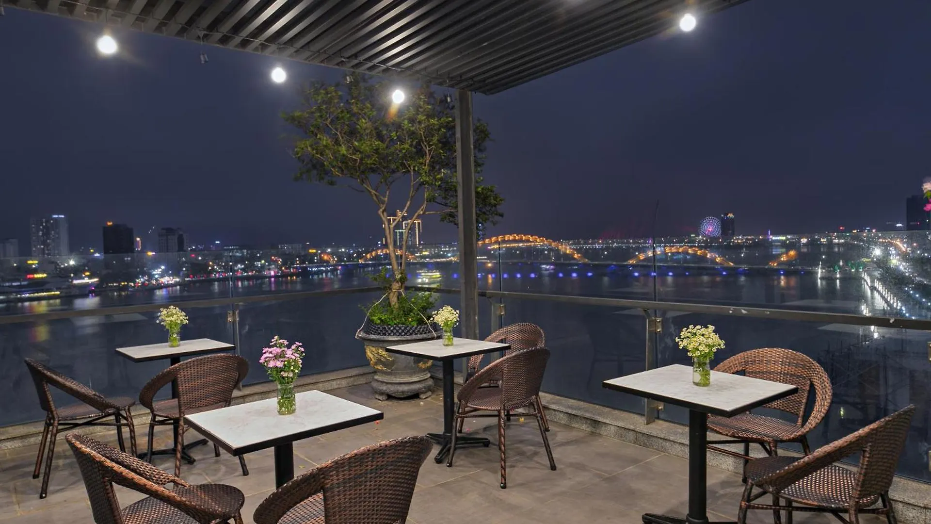 Avora Hotel Da Nang