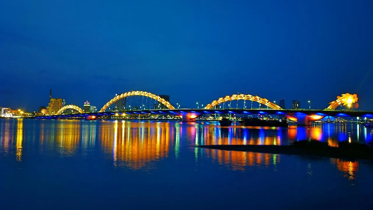 Avora Hotel Da Nang
