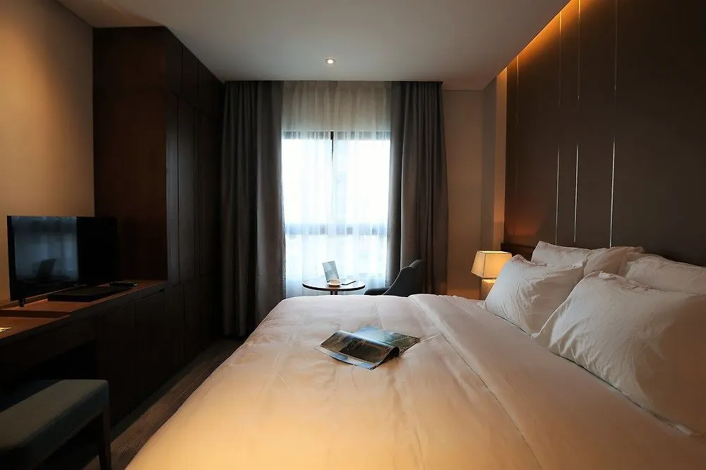 Avora Hotel Da Nang 3*,
