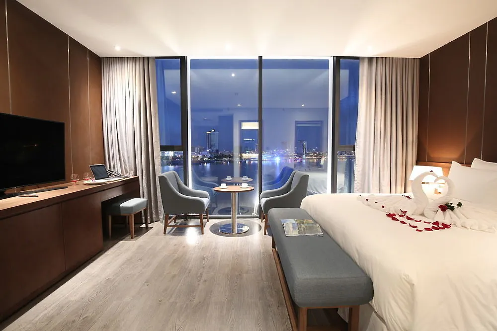 Avora Hotel contacts